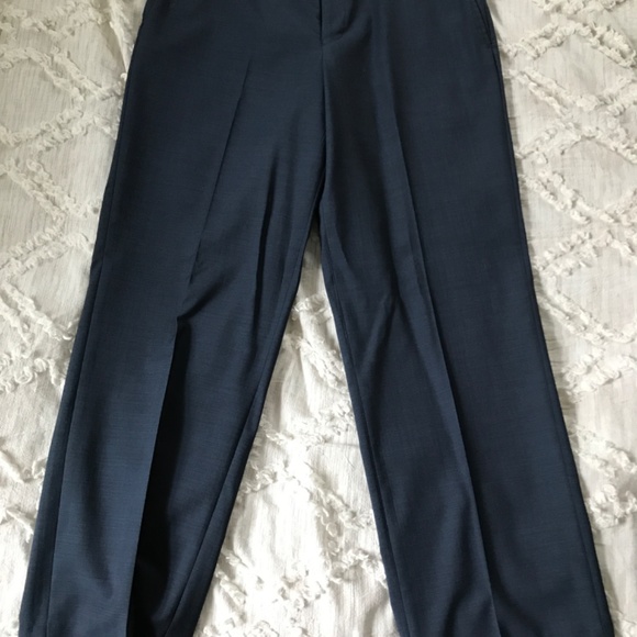 Boys Michael Kors Navy Suit , jacket and pants - Picture 4 of 7